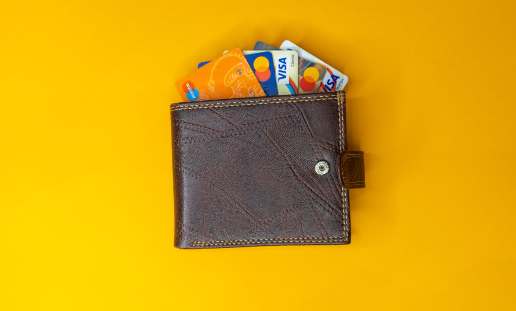 Sell Perfect Money euro to Visa and MasterCard euro card
