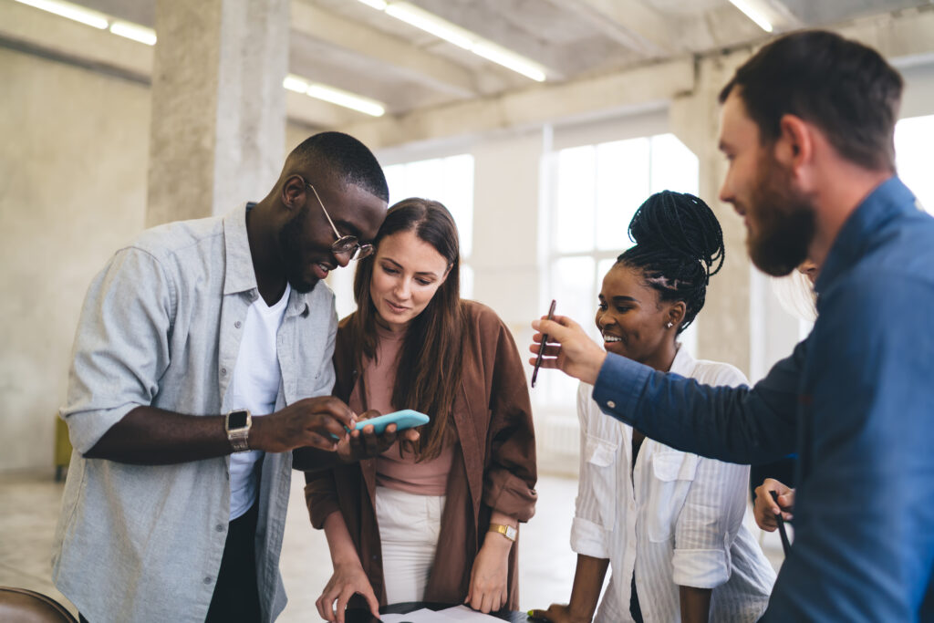 Quelles caractéristiques des téléphones augmentent la productivité au travail ?
